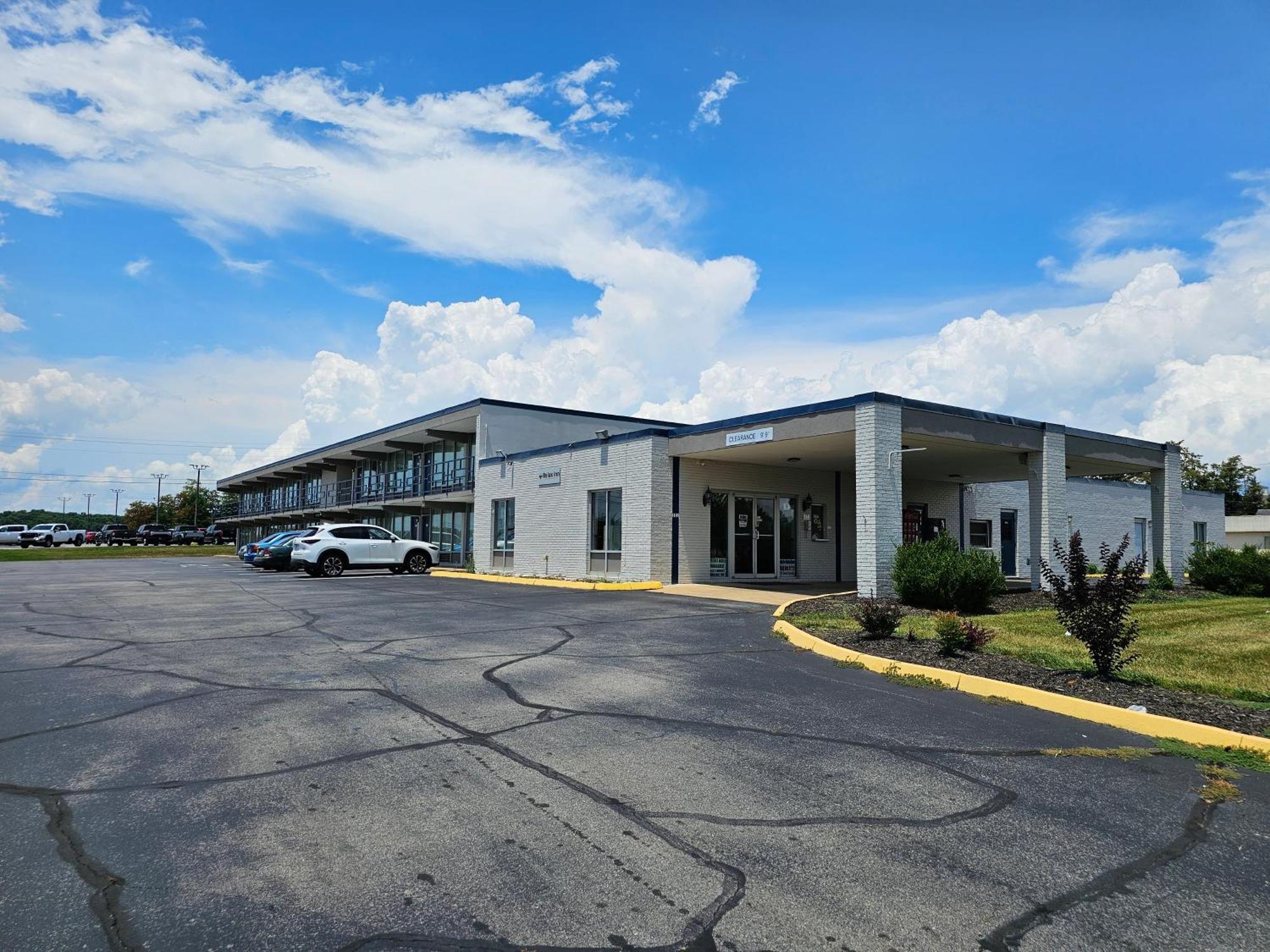 Relax Inn By Oyo Greeneville Near Hwy Us-321 Bagian luar foto