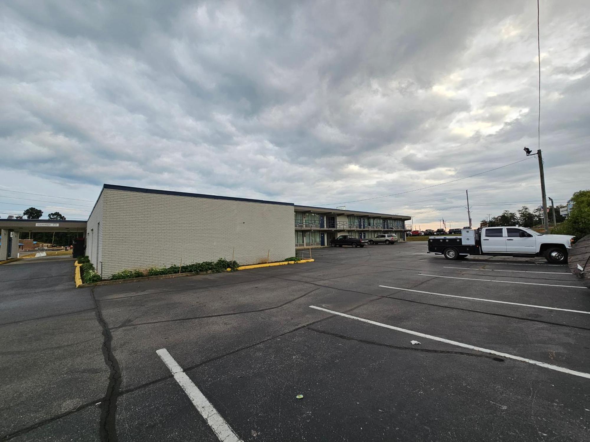 Relax Inn By Oyo Greeneville Near Hwy Us-321 Bagian luar foto