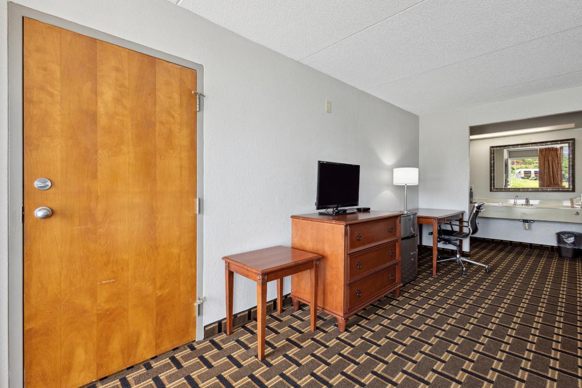 Relax Inn By Oyo Greeneville Near Hwy Us-321 Bagian luar foto