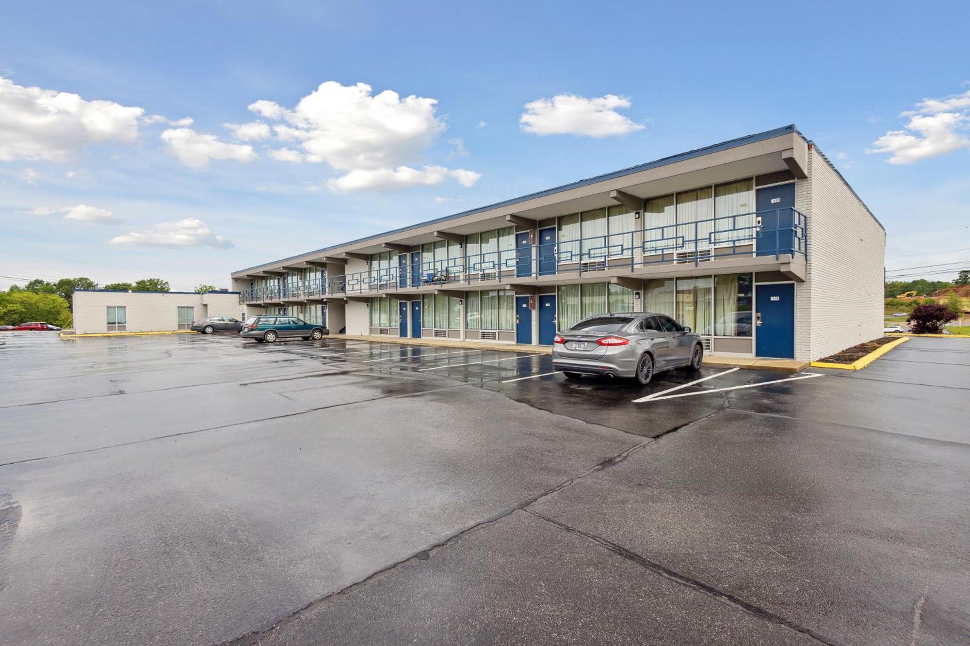 Relax Inn By Oyo Greeneville Near Hwy Us-321 Bagian luar foto