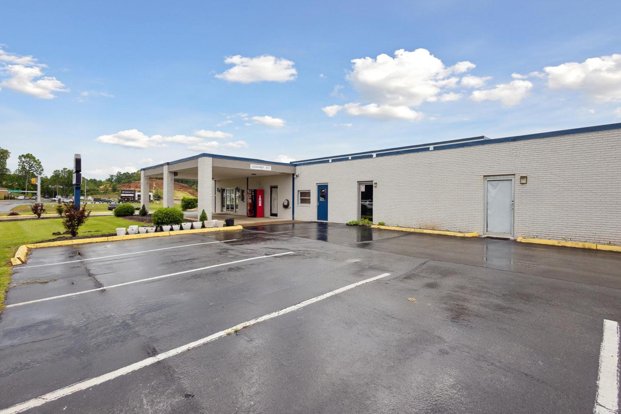 Relax Inn By Oyo Greeneville Near Hwy Us-321 Bagian luar foto